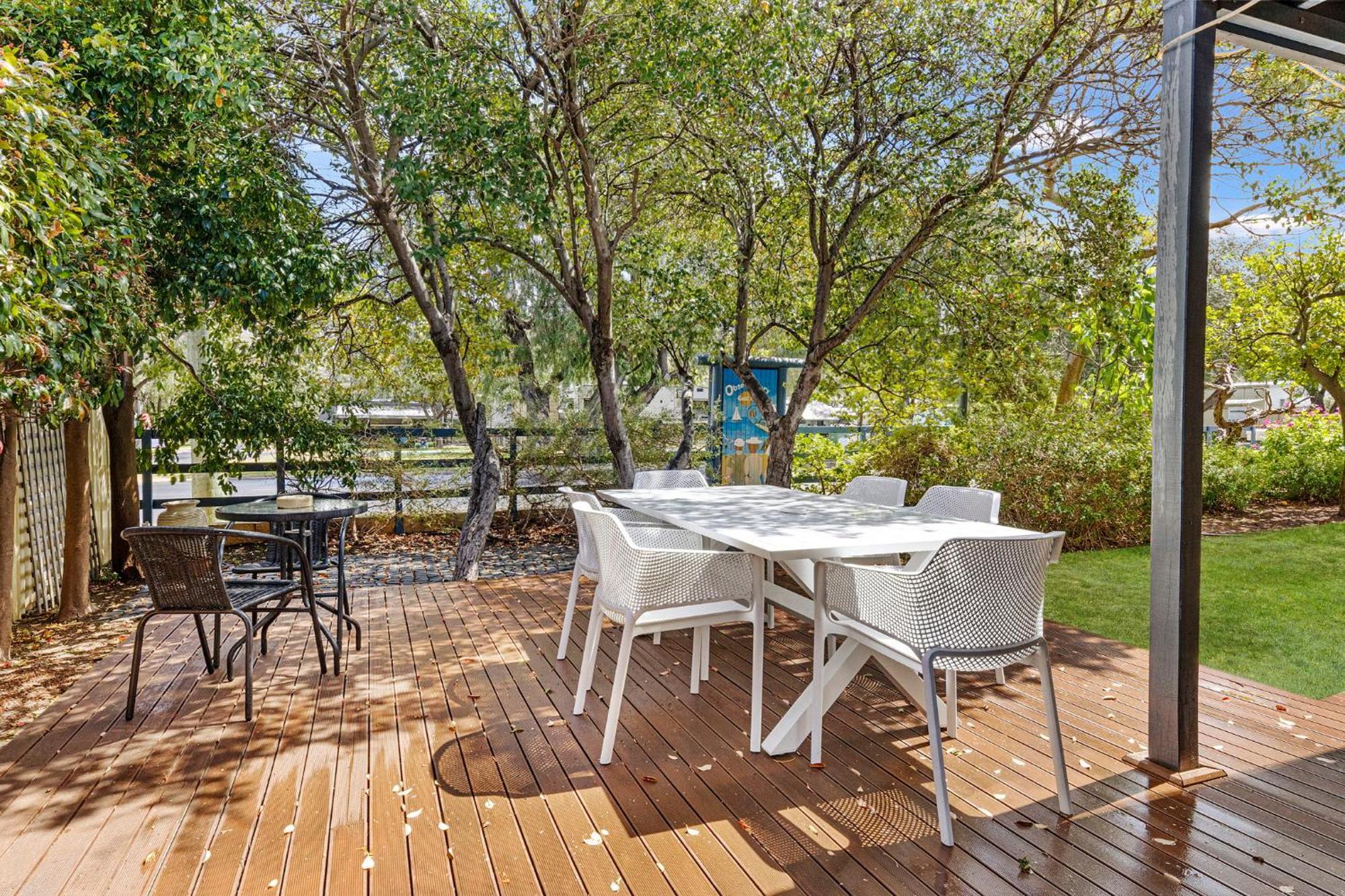 בסלטון Observatory Guesthouse - Adults Only מראה חיצוני תמונה
